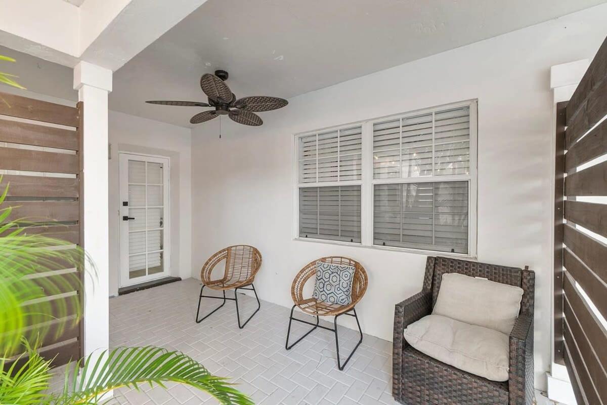 Walk To Las Olas Banyan Room Palm Paradise Inn Fort Lauderdale Exterior foto