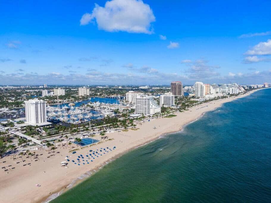 Walk To Las Olas Banyan Room Palm Paradise Inn Fort Lauderdale Exterior foto